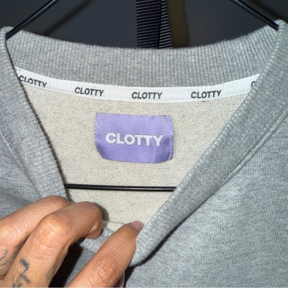 Gray and Purple Graphic Sweater - Picture 4 of 11